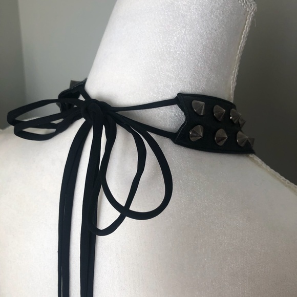 Haute Hippe 100% silk black halter - Picture 10 of 13